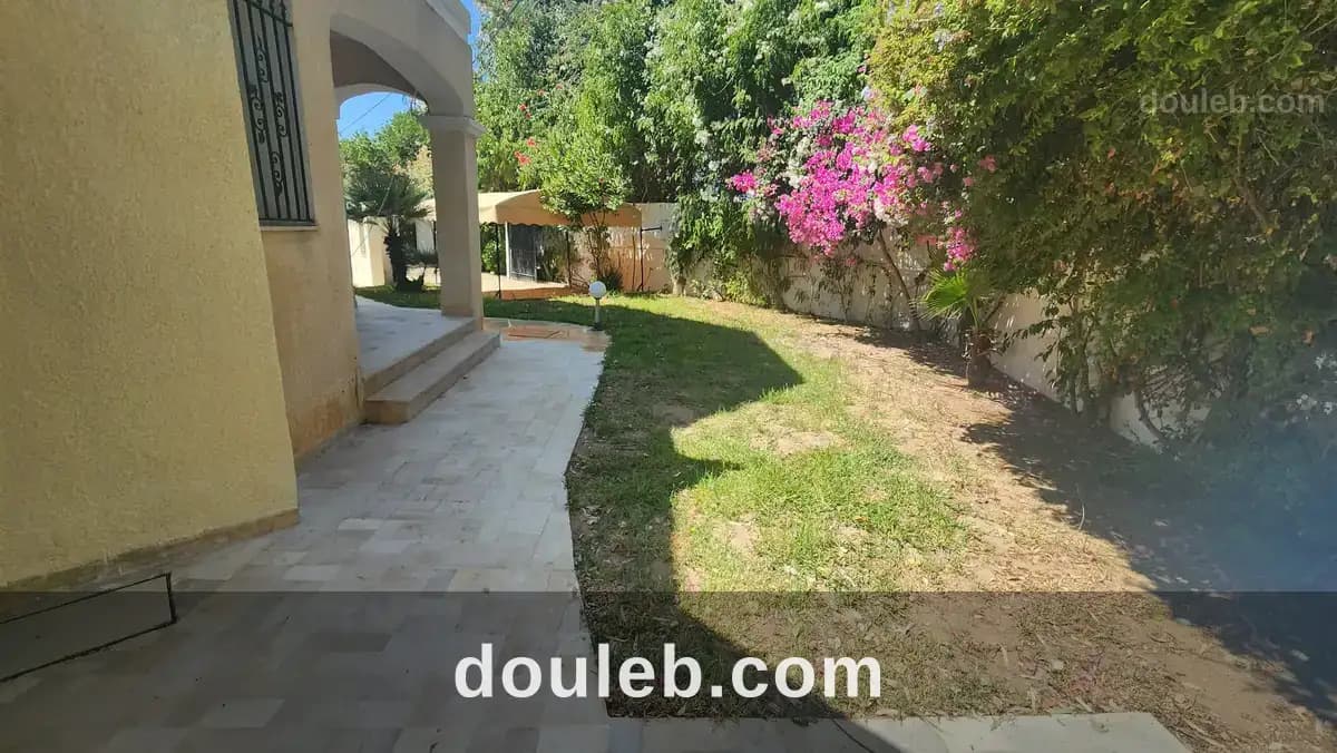 Villa avec jardin chotrana 2 la soukra - Miniature 5