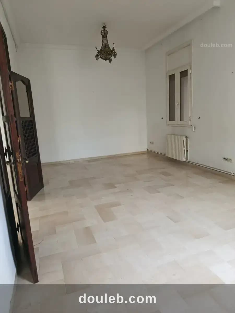 Spacieux etage de villa s4 à Tunis