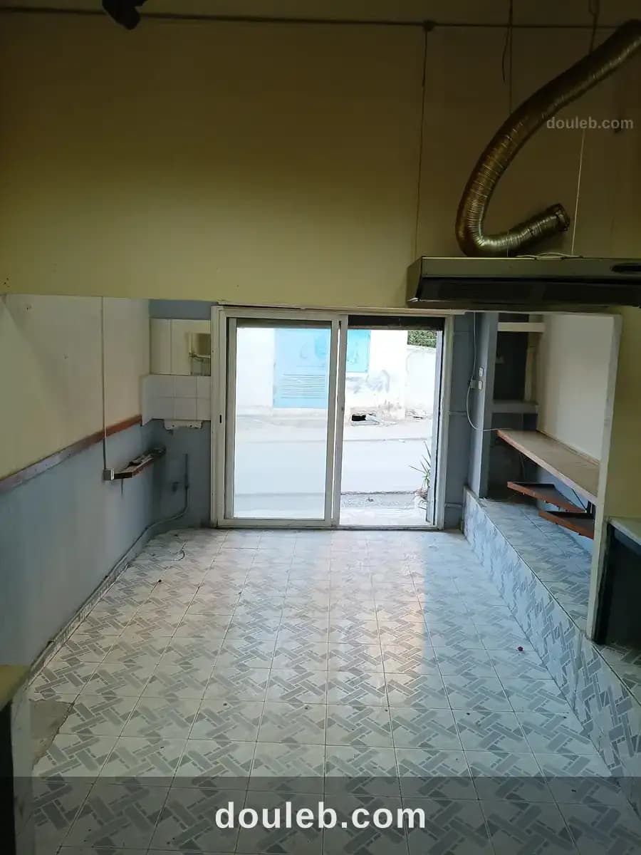 Local commercial a el menzah 9 - Miniature 3
