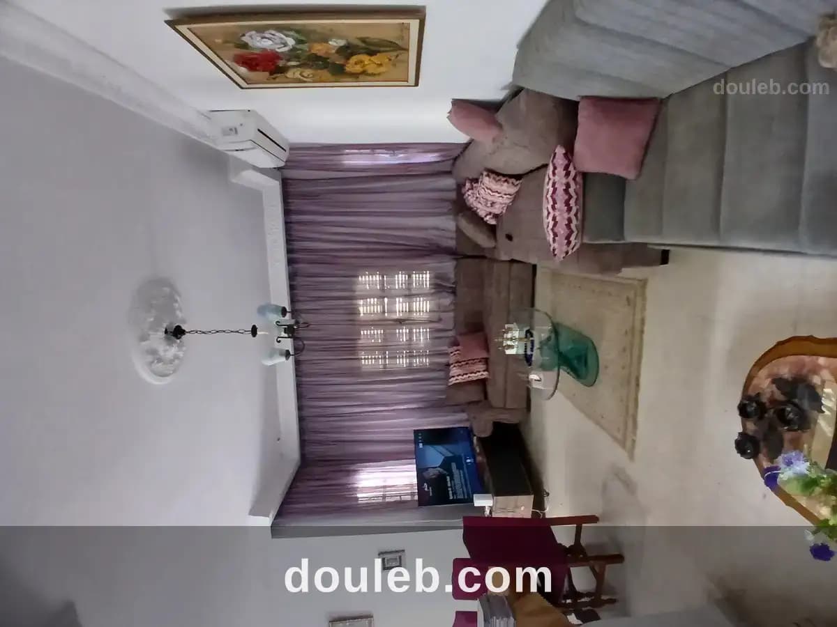 Villa à nasr 1 coté randa et école primaire à Ariana