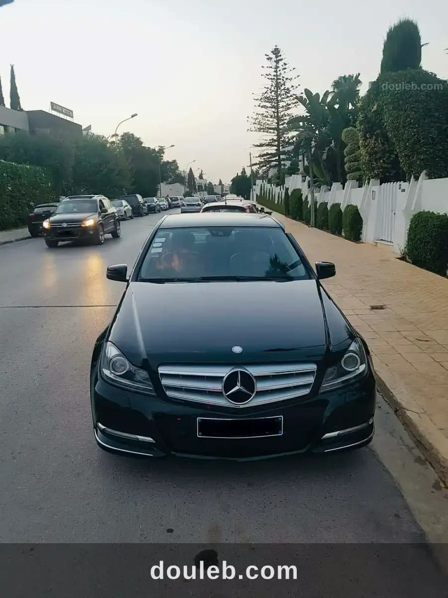 Mercedes benz c180 cdi à Tunis