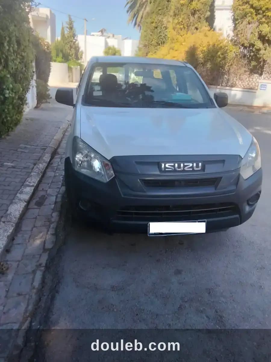 D max 4 portes à Tunis