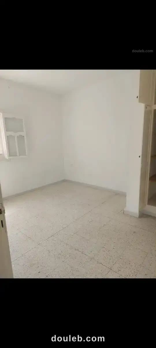 Maison2eme étage à Tunis