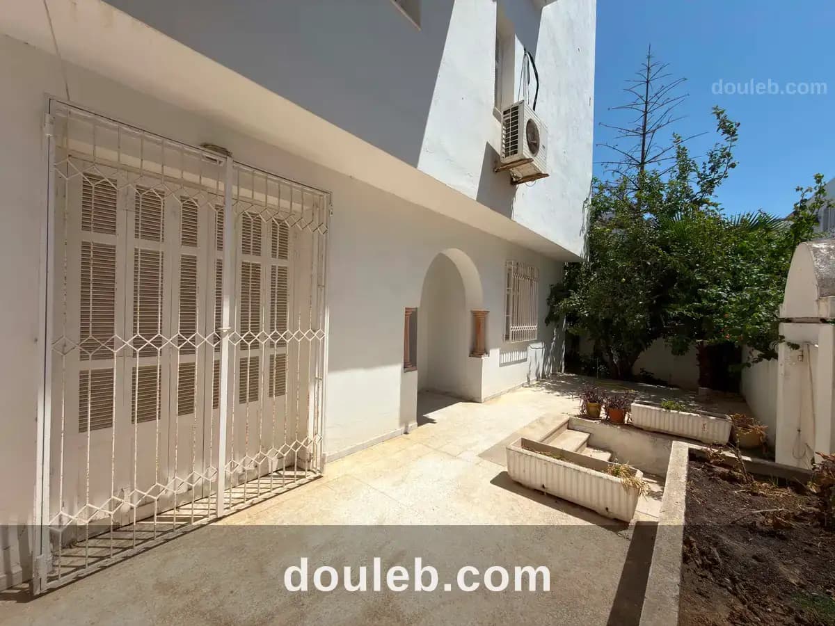 Duplex s4 avec terrasse à ain zaghouane nord à Tunis