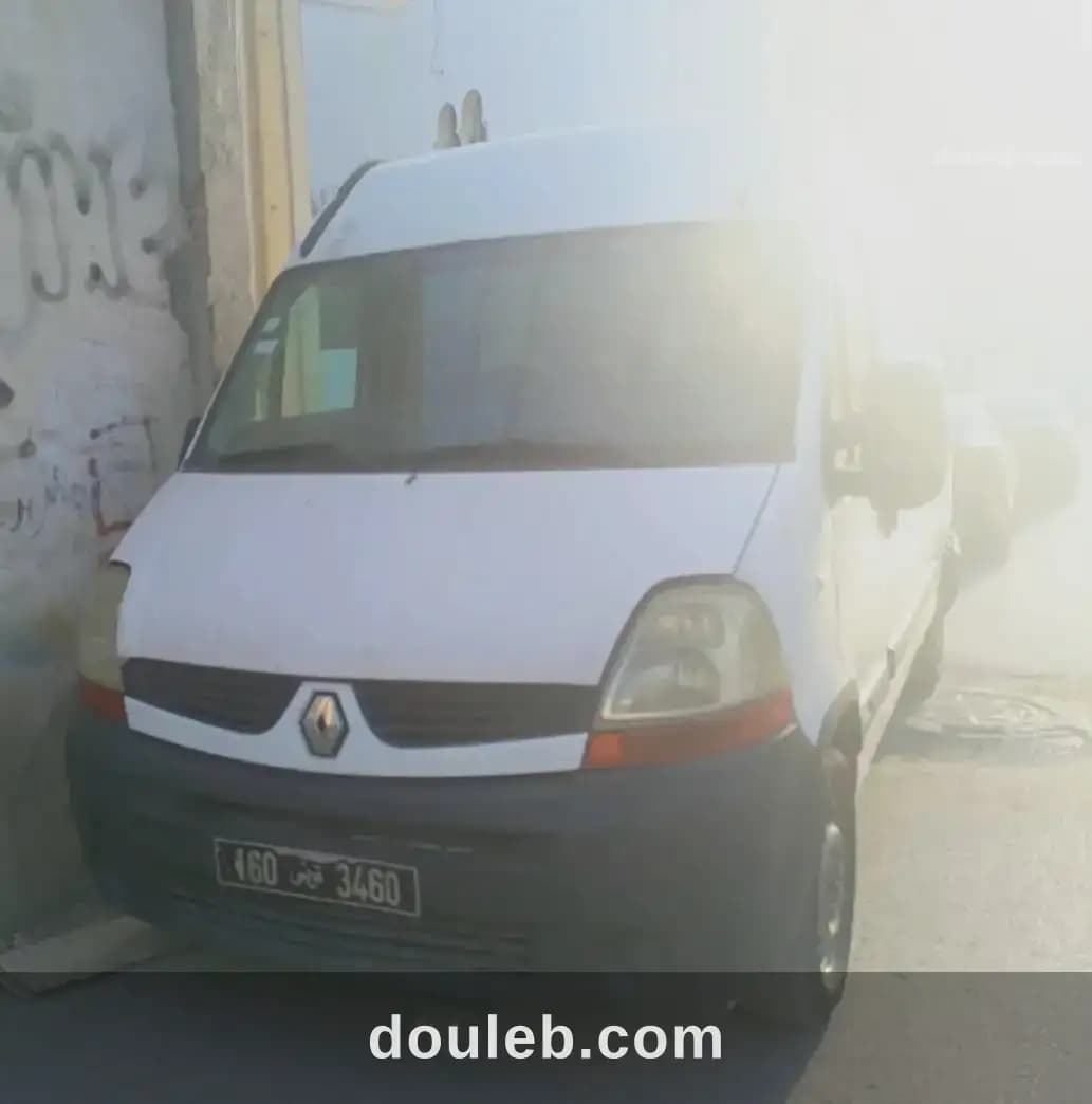 Renault master 2 à Tunis
