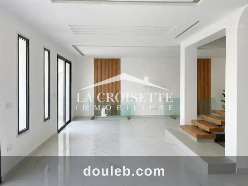 Triplex s4 avec jardin à la marsa mtrl0058 à Tunis