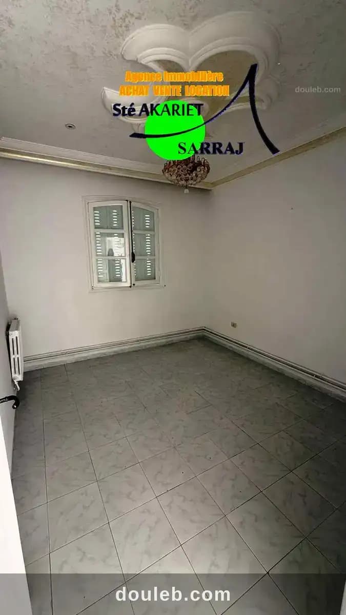 1ér étage de villa entré indépandant khzema ouest - Miniature 4
