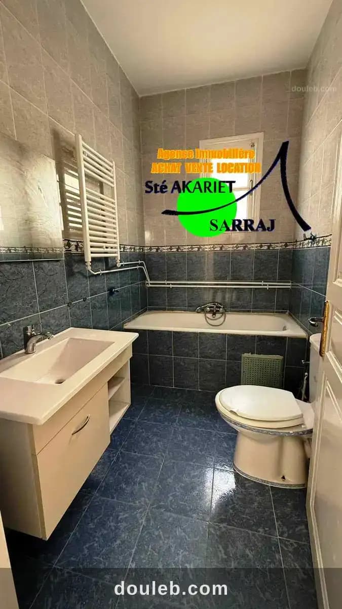 1ér étage de villa entré indépandant khzema ouest - Miniature 5