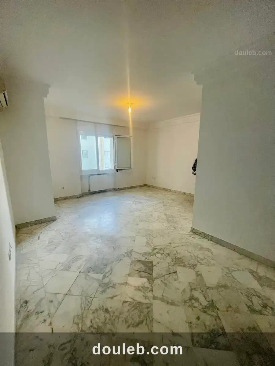 Un appartement s2 qui respire le confort ennaser 2 à Ariana