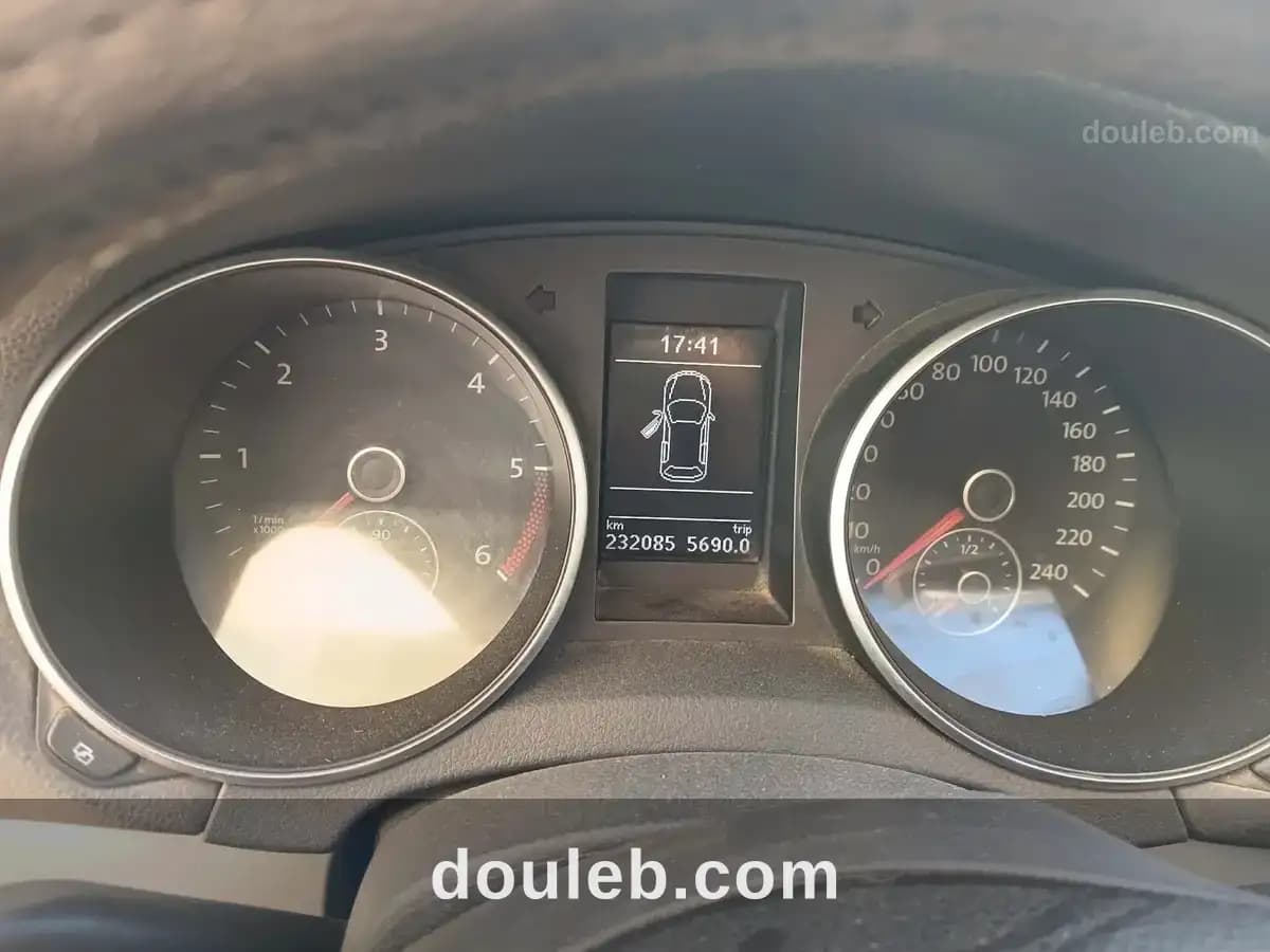 Volkswagen golf 6 - Miniature 5