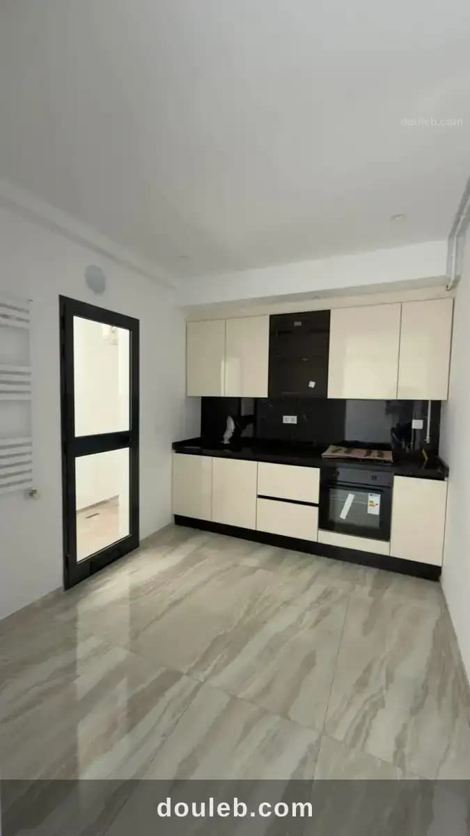 Appartement s1 neuf jamais habité a chotrana 1 - Miniature 2