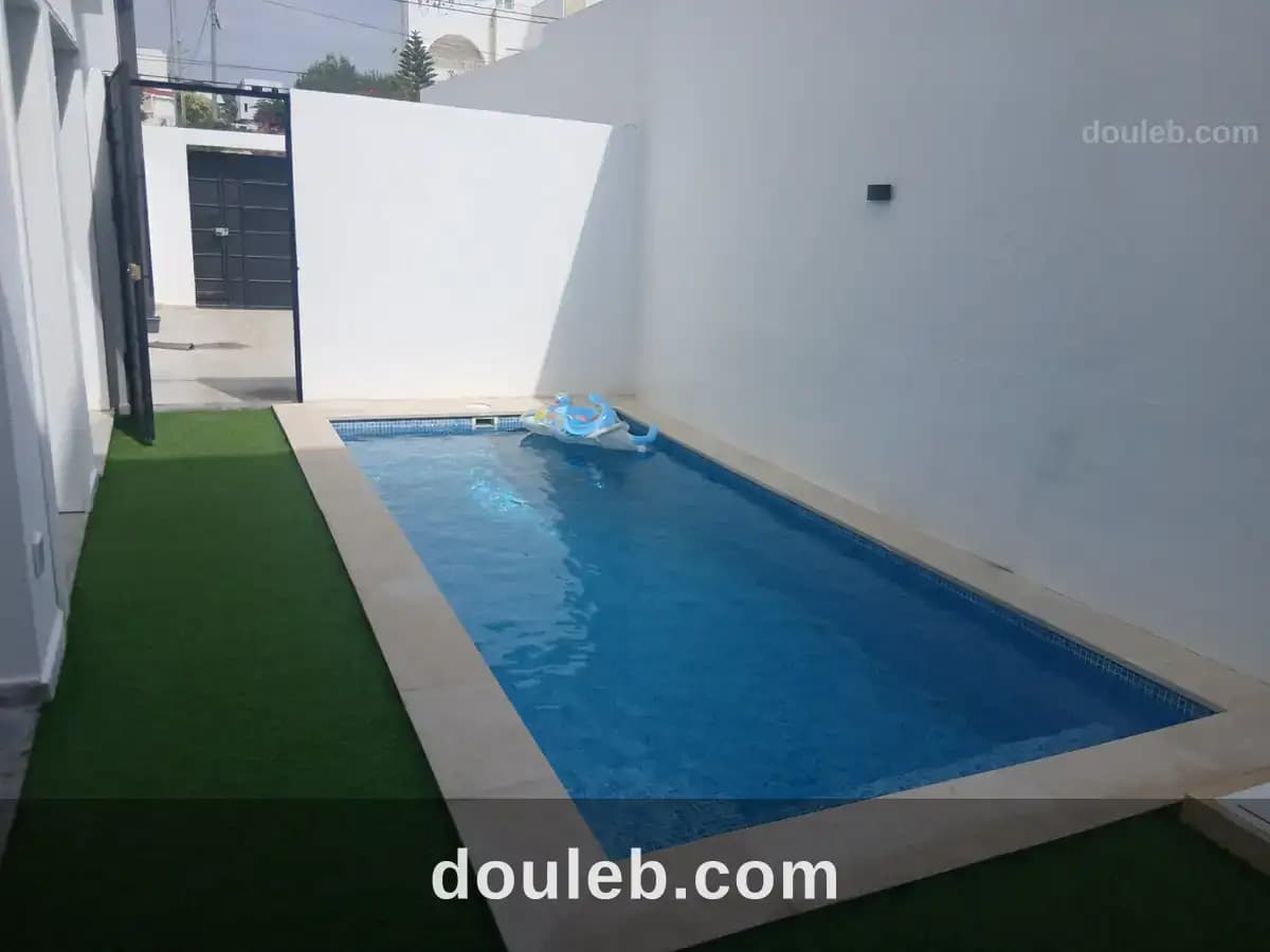 Rdc avec piscine kharouba hammamet nord à Nabeul