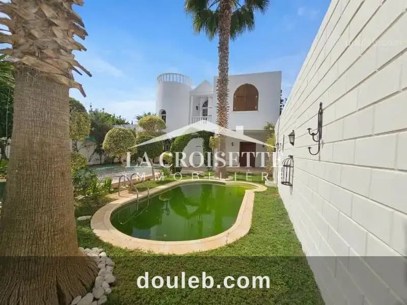 Villa s4 avec piscine à la soukra mvl0765 à Ariana