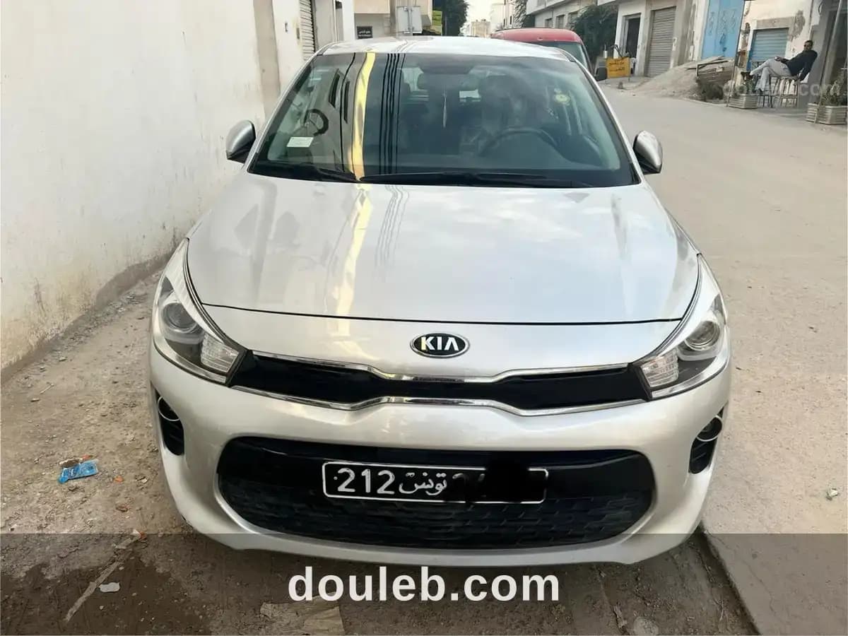 Kia rio faible kilométrage à Ben Arous