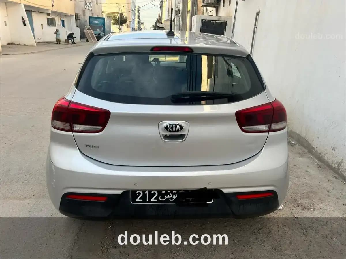 Kia rio faible kilométrage - Miniature 3