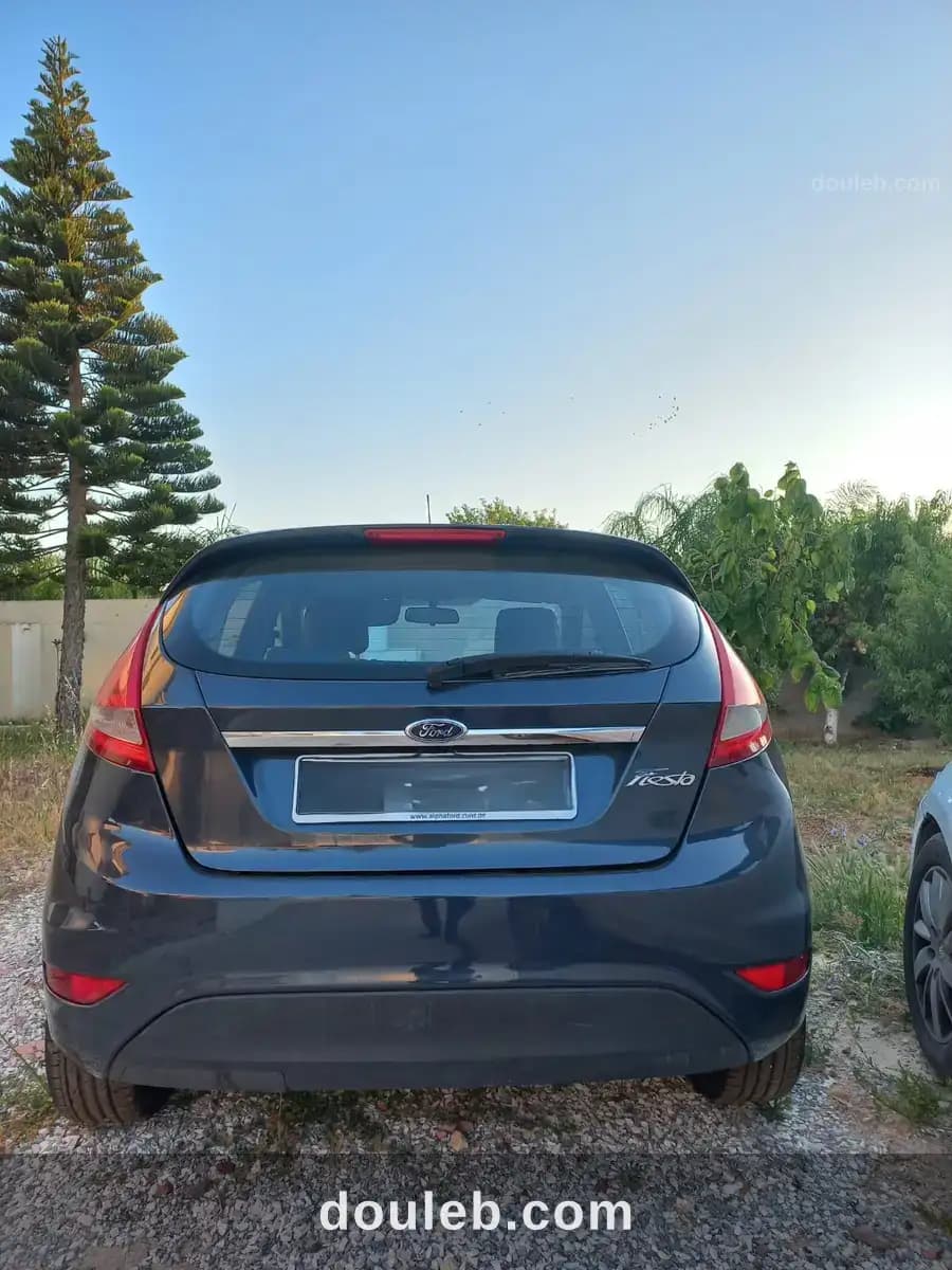 Ford fiesta 2011 - Miniature 5