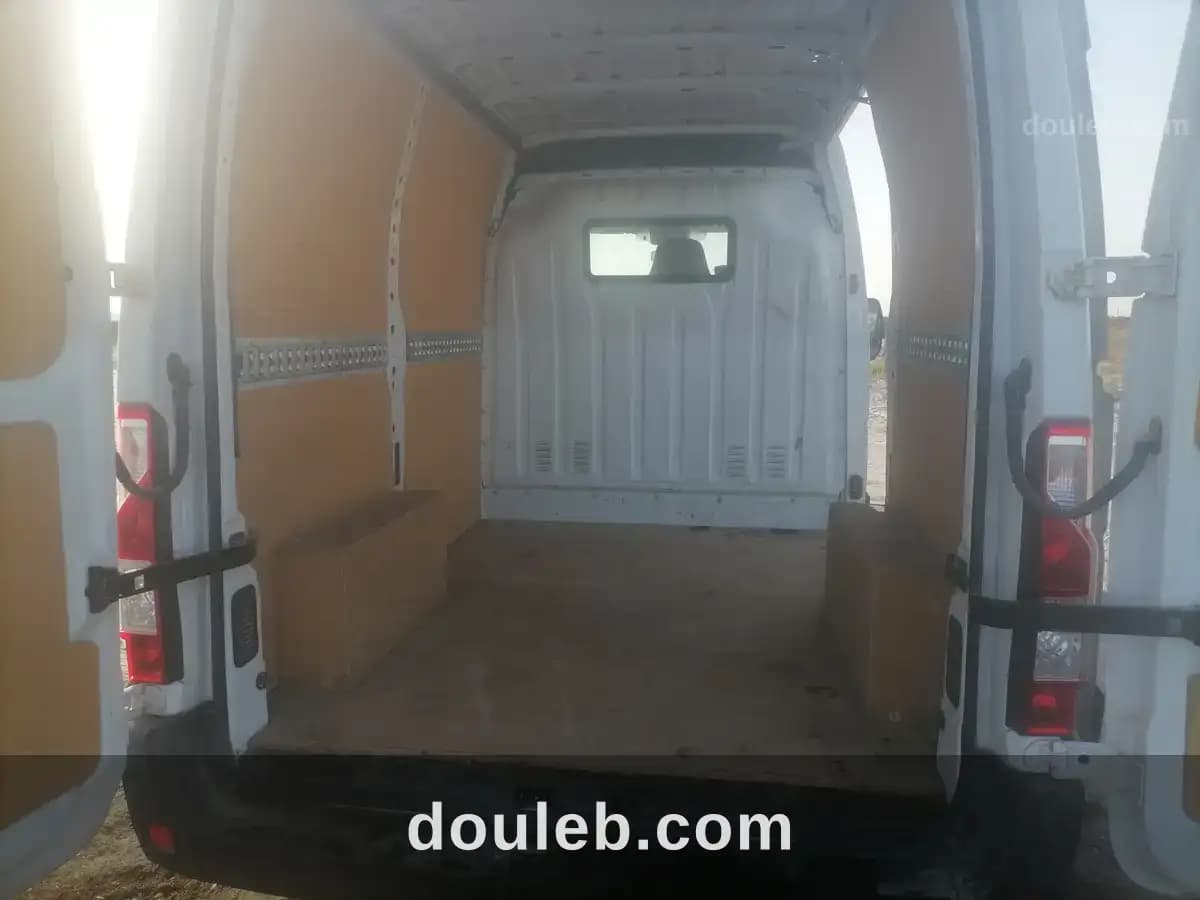 Renault master - Miniature 5