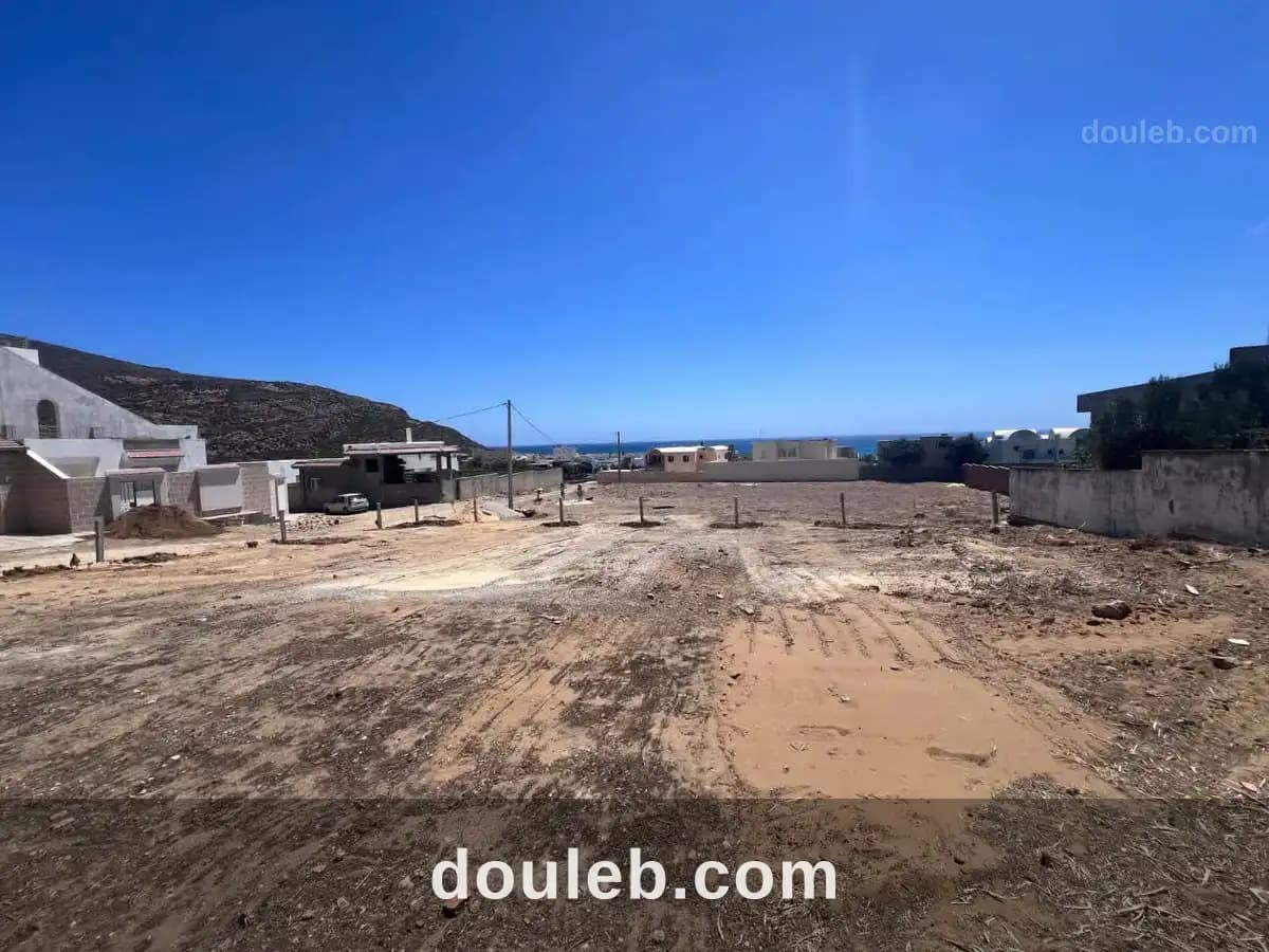 Terrain a la plage el haouaria de 650m2 à Nabeul