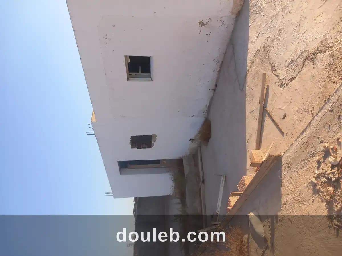 Dépôt sur terrain à Ben Arous