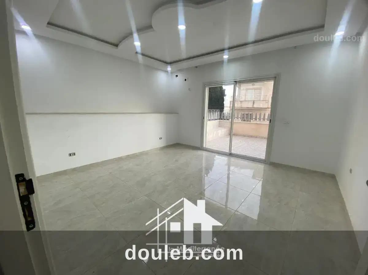 Appartement s2 au bardo cité riadh à Tunis