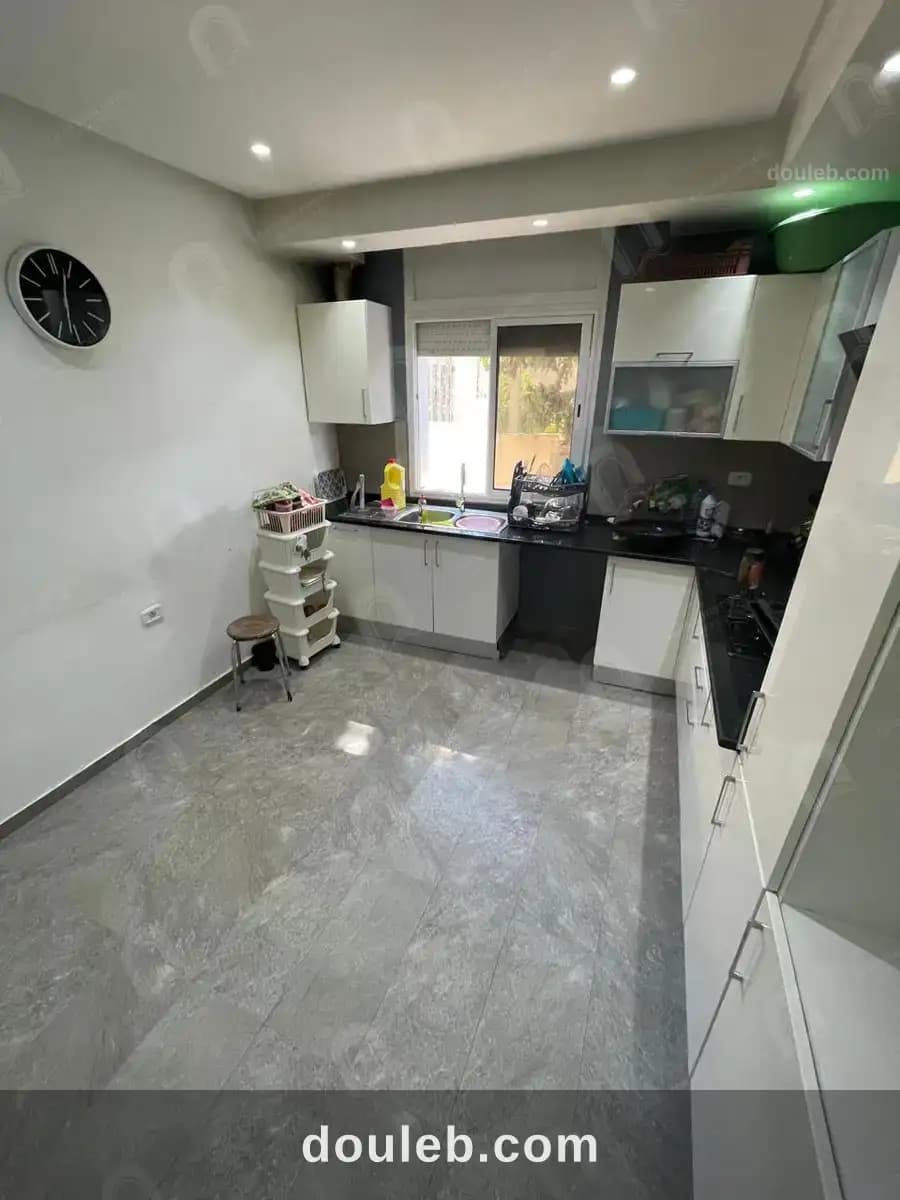 Etage de villa s3 à Tunis