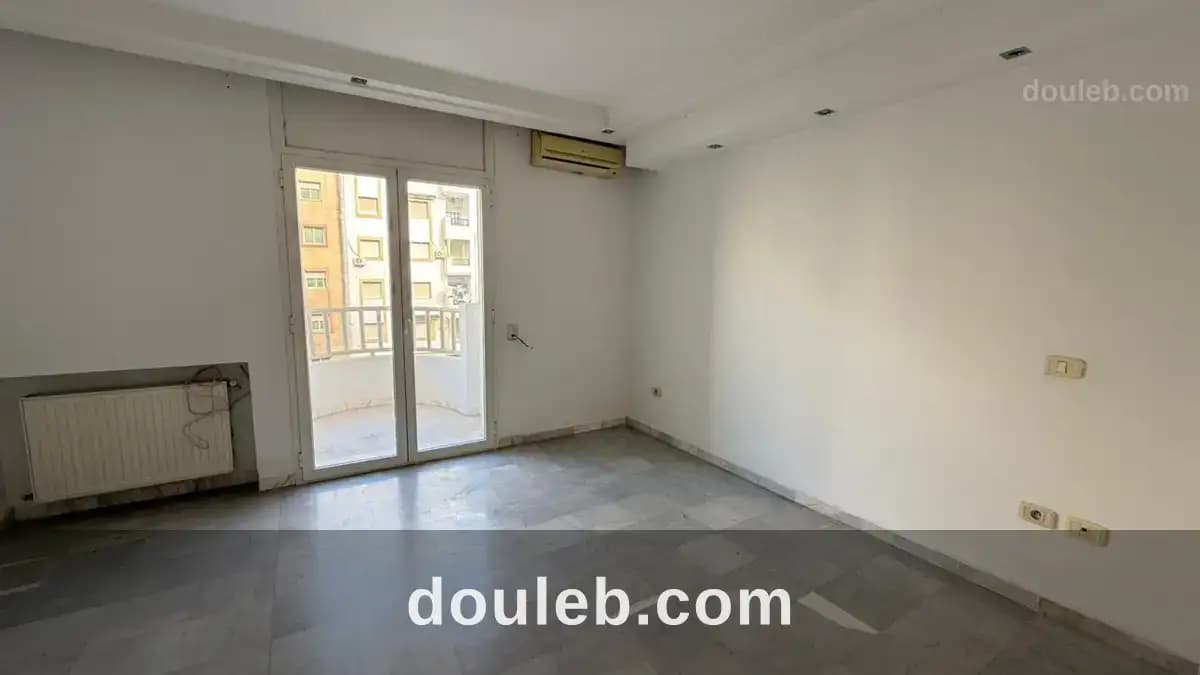 Appartement s3 de 157 m a cite ennasr - Miniature 5