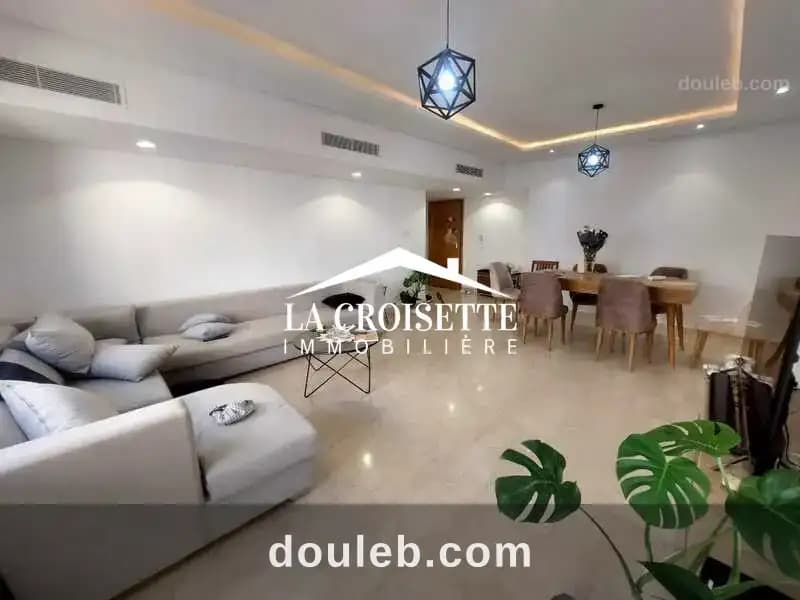 Appartement s3 vue sur mer à la marsa mal0361 à Tunis