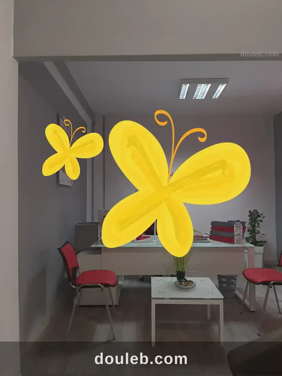 Bureau avec hall et 1 pièce - Miniature 2