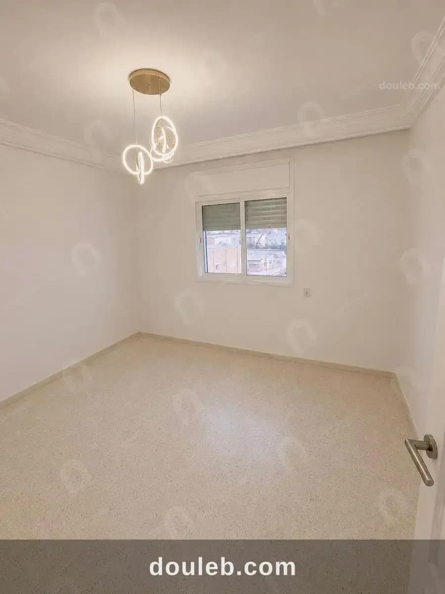 Un appartement s2 hst au bardo bouchoucha à Tunis