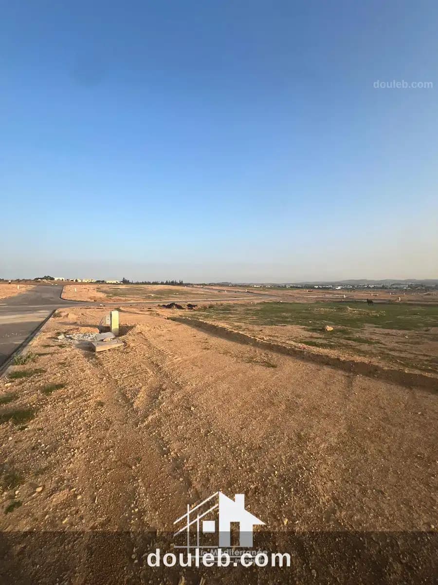 Terrain 430 m2 à hidhab mornagia à Manouba