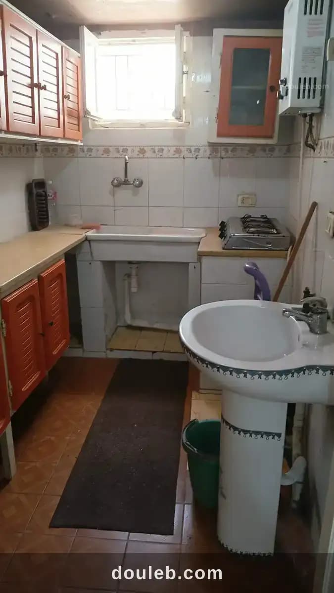 Studio meublé pour filles - Miniature 2