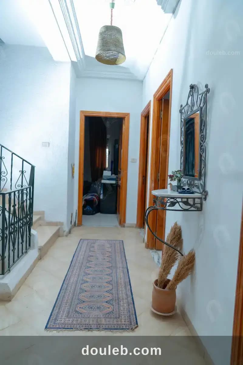 Une villa de style triplex à denden - Miniature 5