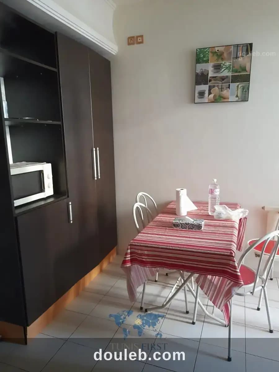 Appartement s2 meublé à el manzah 7 - Miniature 3