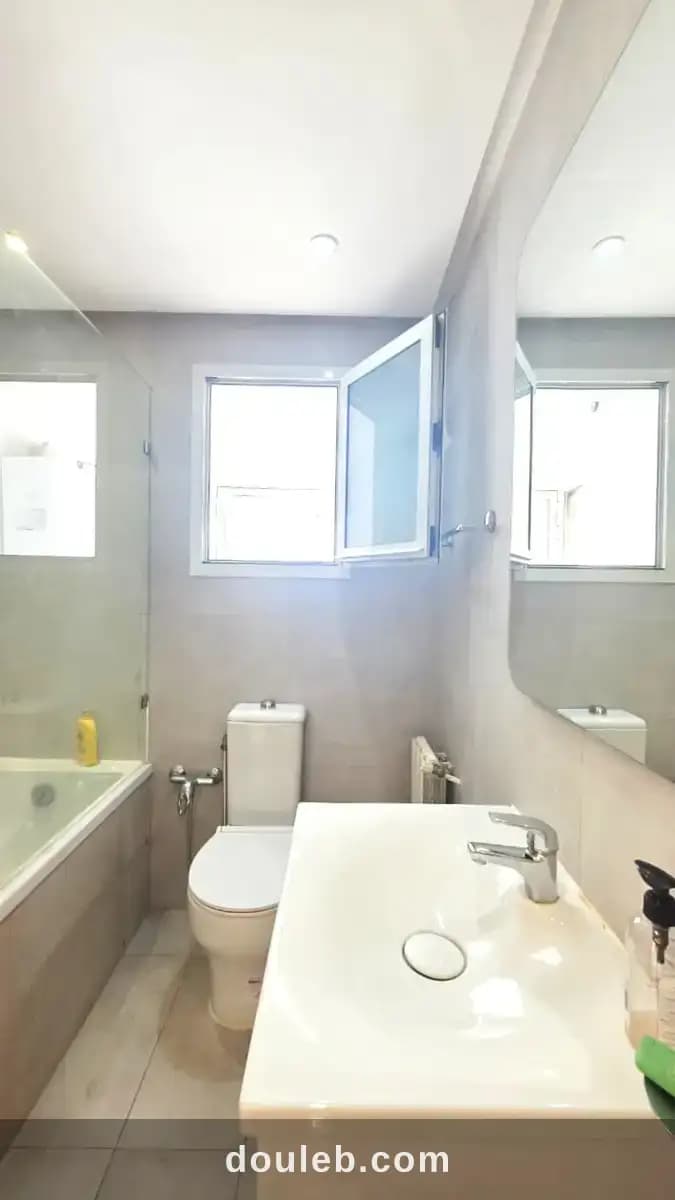 Appartement s2 avec terrasse a menzah 7bis - Miniature 5