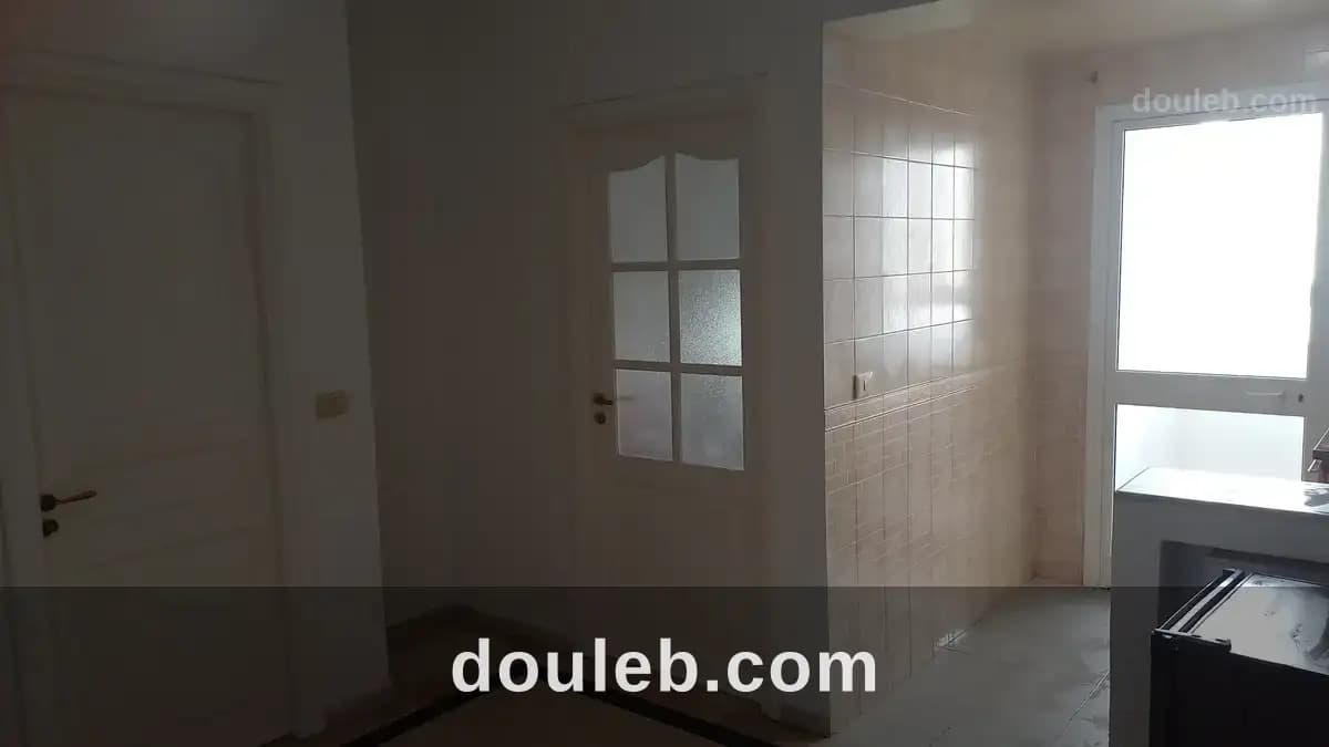 Appartement hay el wahat immeuble badr 3eme etage à Tunis