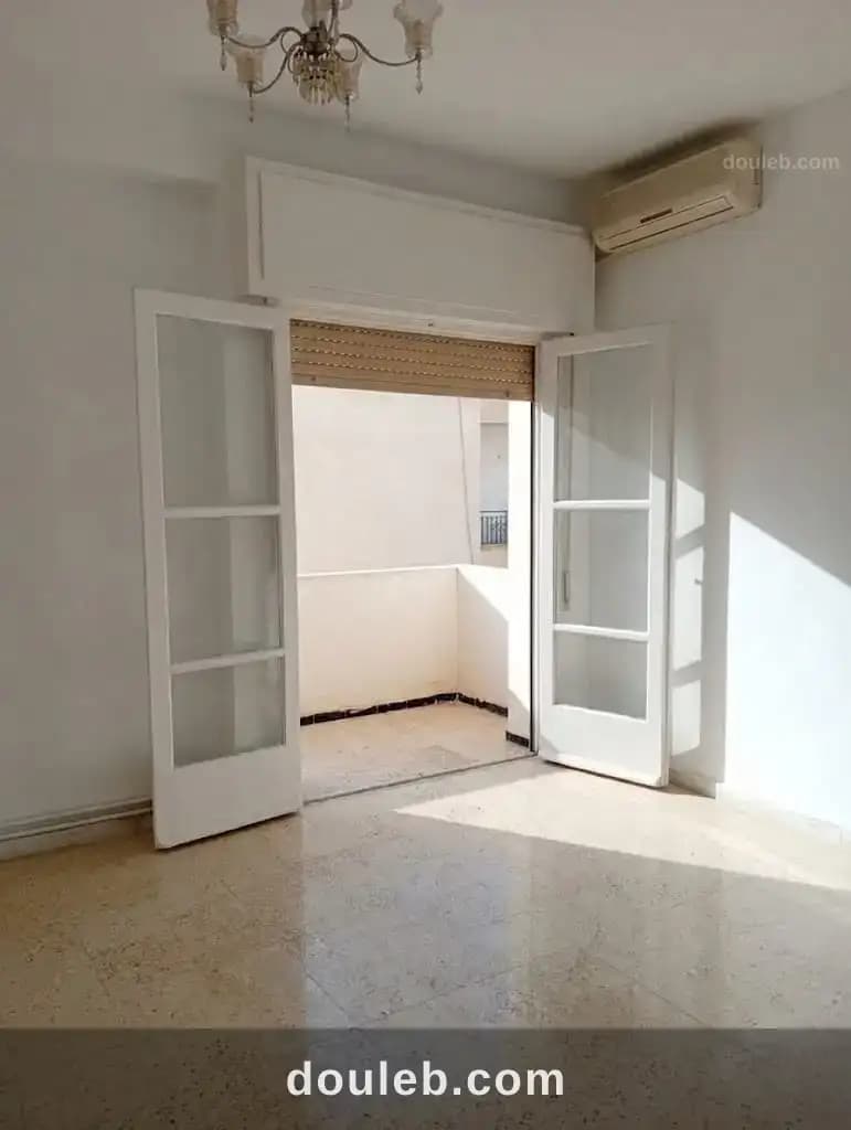 Un appartement s3 à manar 1 à Tunis
