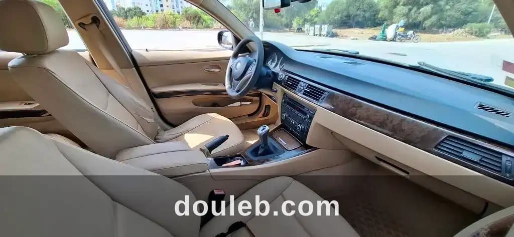 Bmw 316i e90 - Miniature 3