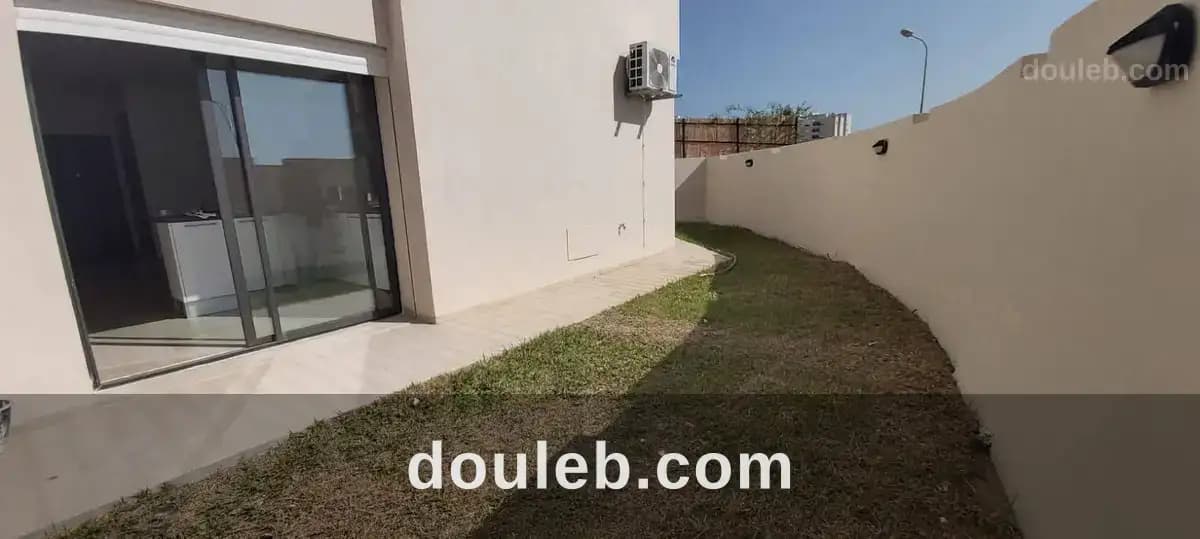 Un appart s 2 avec jardin cité nasr2 à Ariana