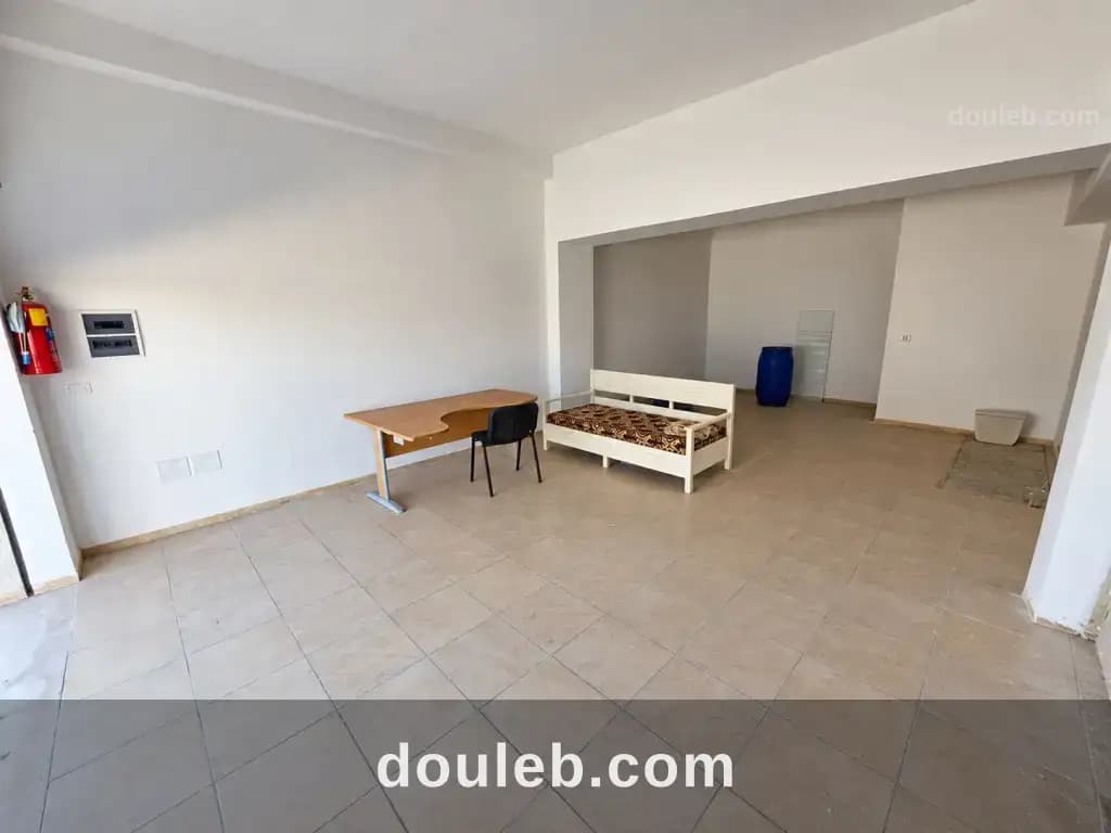 Boutique m1 de 50 m à nouvelle médina 3 à Ben Arous