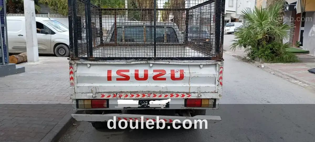 Isuzu en bon etet - Miniature 2