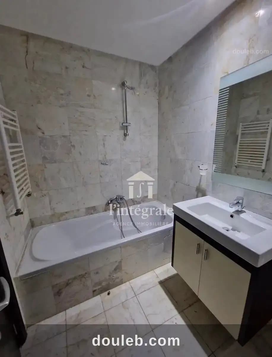 Coquet appartement s3 avec terrasse - Miniature 6