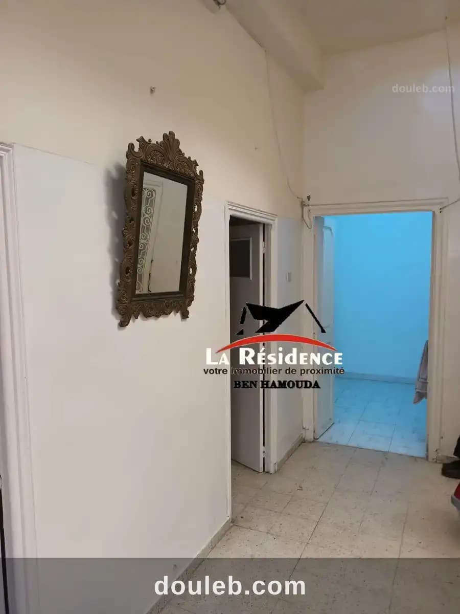 Une maison titré en plein centre ville bizerte - Miniature 3