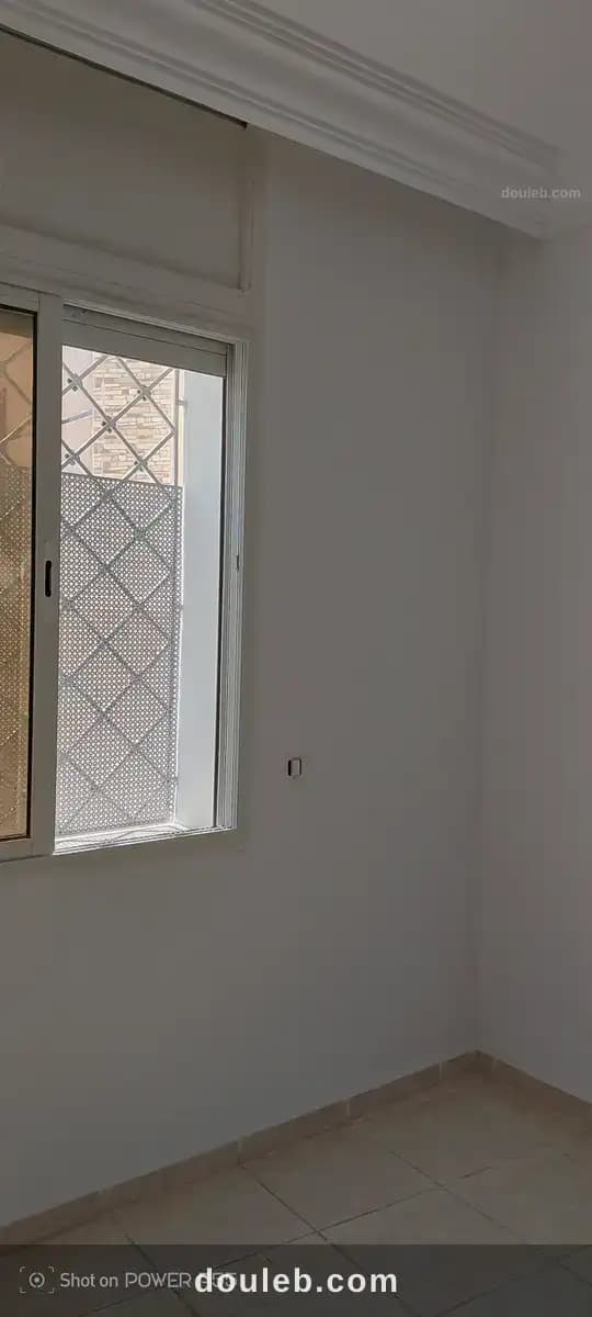 Maison au rez de chaussée - Miniature 3