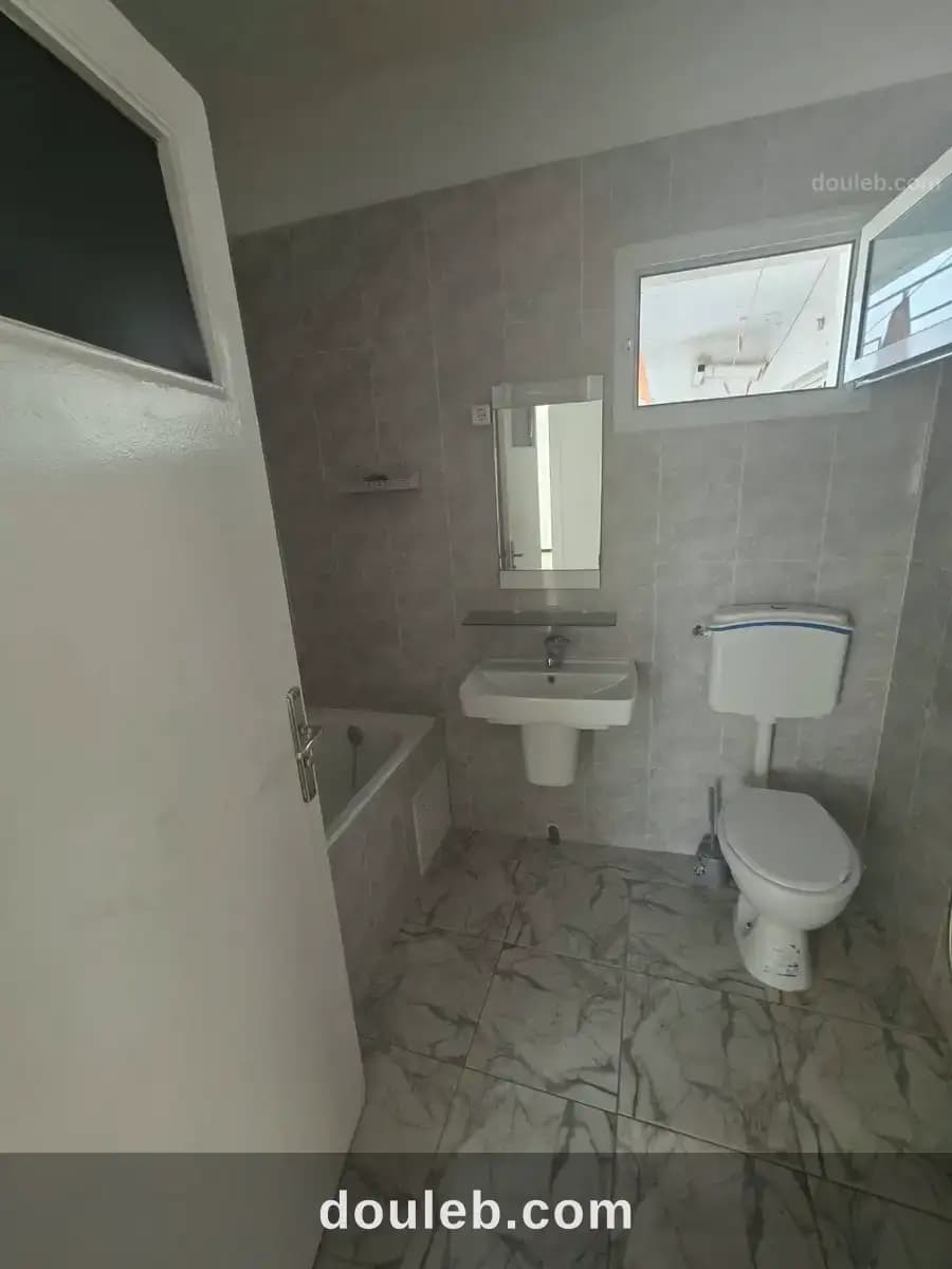 Superb appartement s2 non meublée - Miniature 2