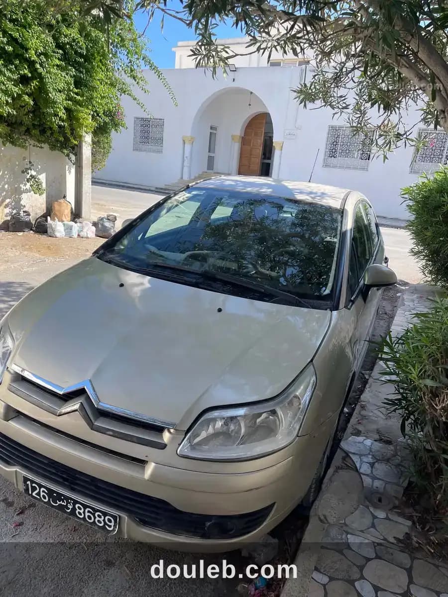 Citroen c4 excellent état à Tunis