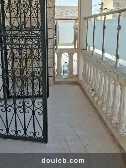 Etage d'une maison mrj 3 - Miniature 3