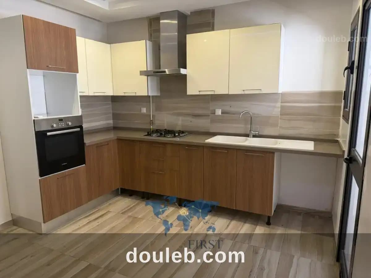 Appartement s2 vide à la soukra à Ariana