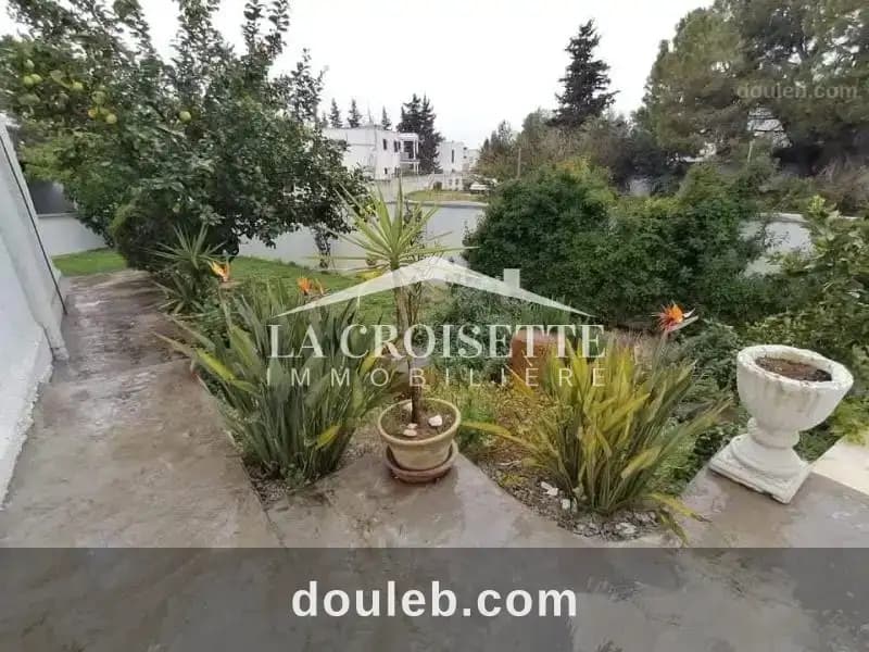 Maisonnette s3 avec piscine à gammarth mrcl0362 à Tunis