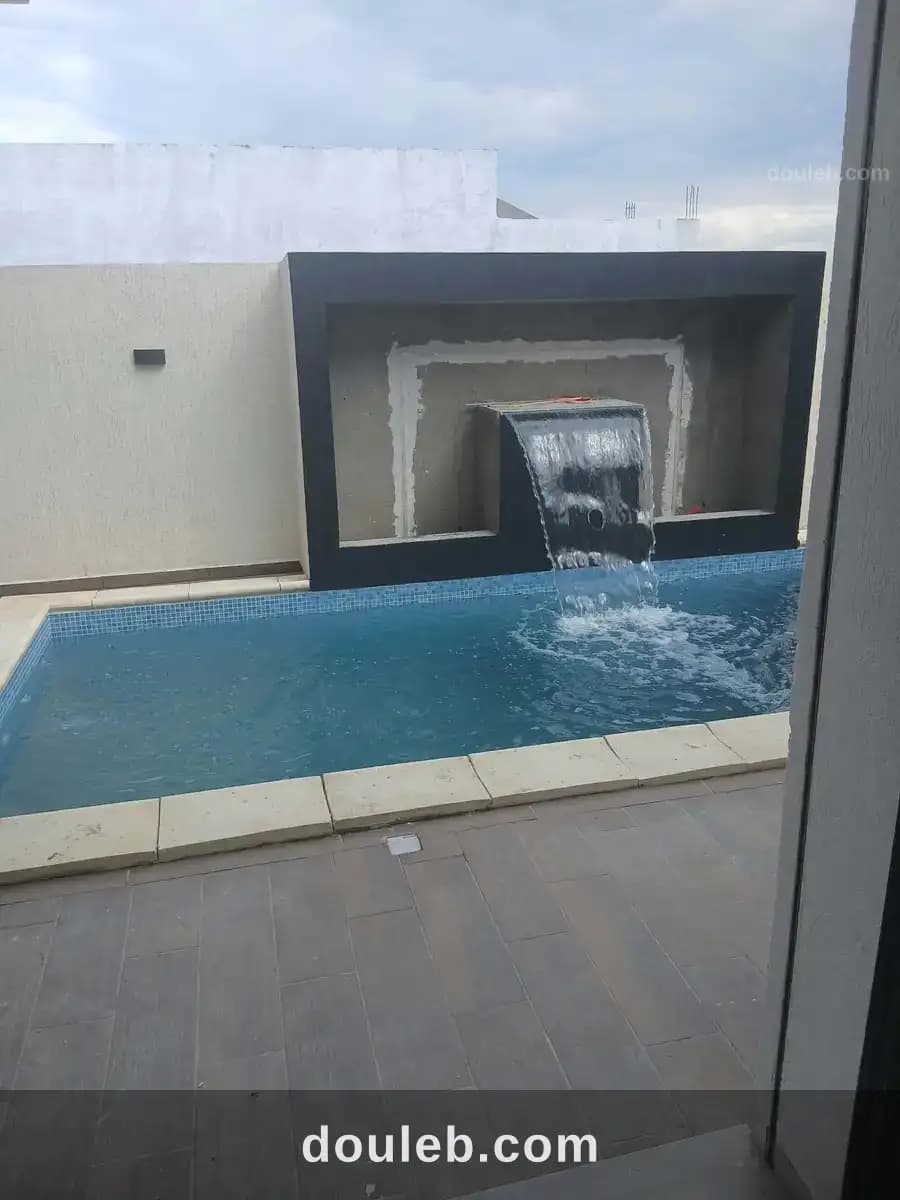 Belle villa avec un piscine seuelement a 270 mdt à Nabeul