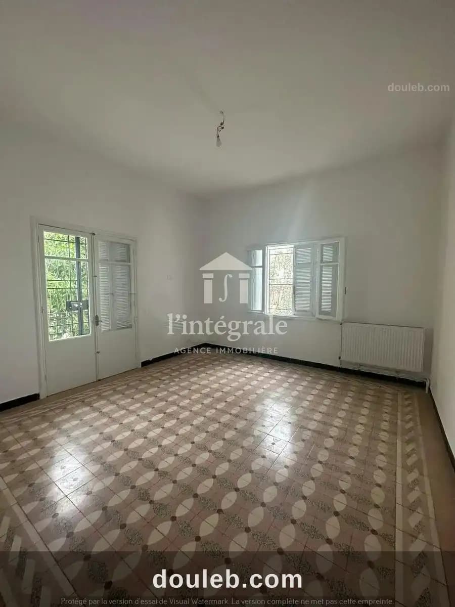 Une belle villa s5 nouvelle ariana à Ariana
